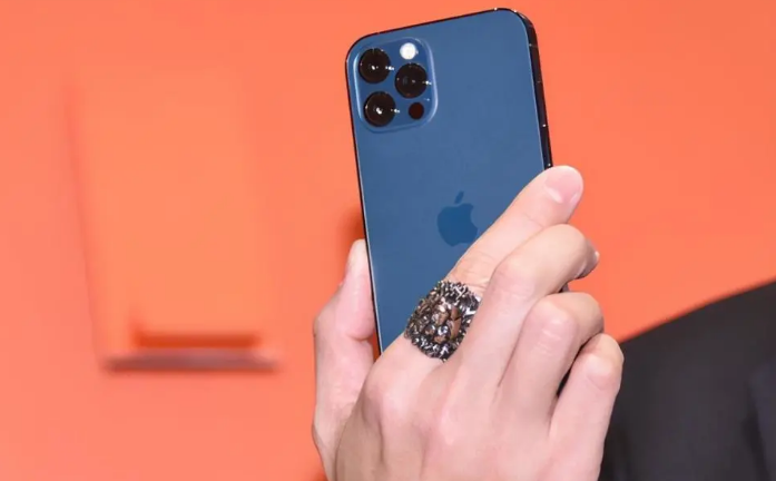 达日苹果手机维修分享iPhone12系列重启方法教程 